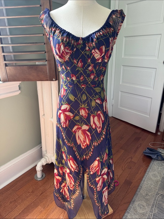 Anna Sui Dresses & Skirts - Anna Sui silk Floral Midi Dress w/ off the shoulder sleeves